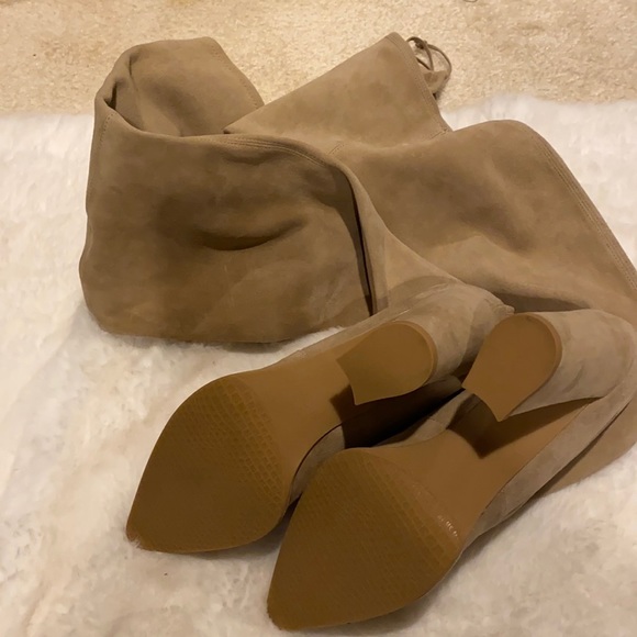 Stuart Weitzman tan Knee high boots Size 9🤎🤎
